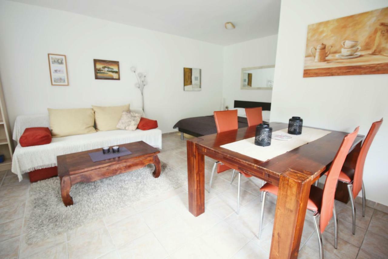 By Zec Apartamento